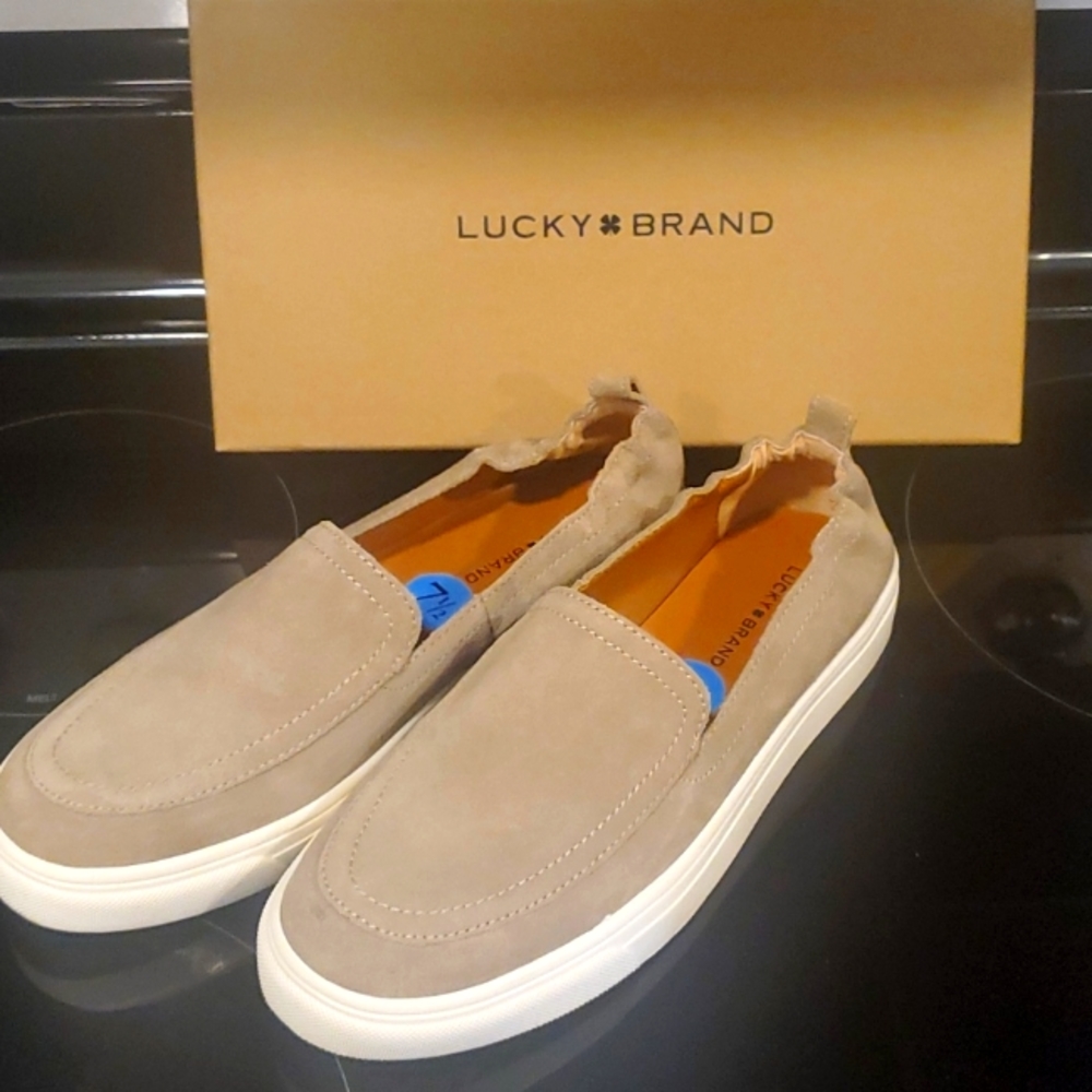 Lucky Brand - Lindai Sneakers - Suede (FOR Women) - Dune (7.5 )